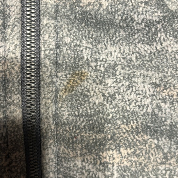 SCUBA HOODIE *LIGHT COTTON FLEECE
Frozen Vista Alpine White Multi
Size: 6 - Picture 3 of 5